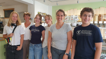 Gespräch mit dem Team der Rieder Monatsschau im Unverpacktladen Friedberg